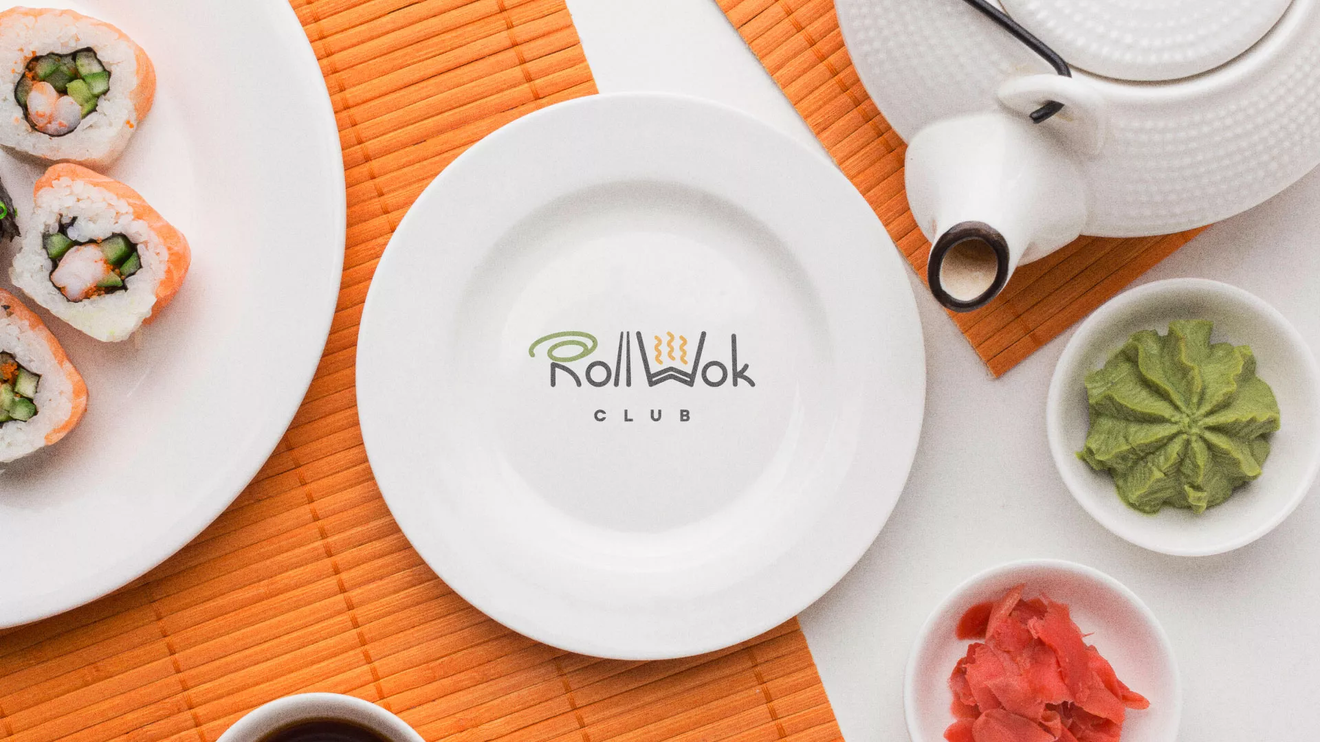Разработка логотипа и фирменного стиля суши-бара «Roll Wok Club» в Зеленоградске